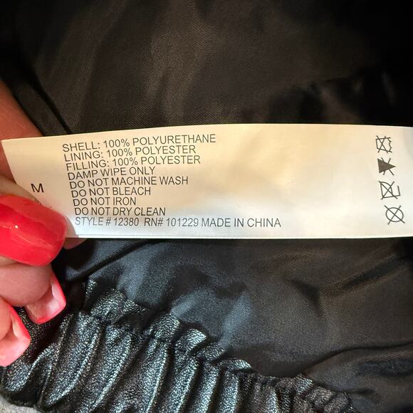 Women's Vila Black Bomber Puffer Zip Front Jacket Size Medium NEW - Picture 6 of 9